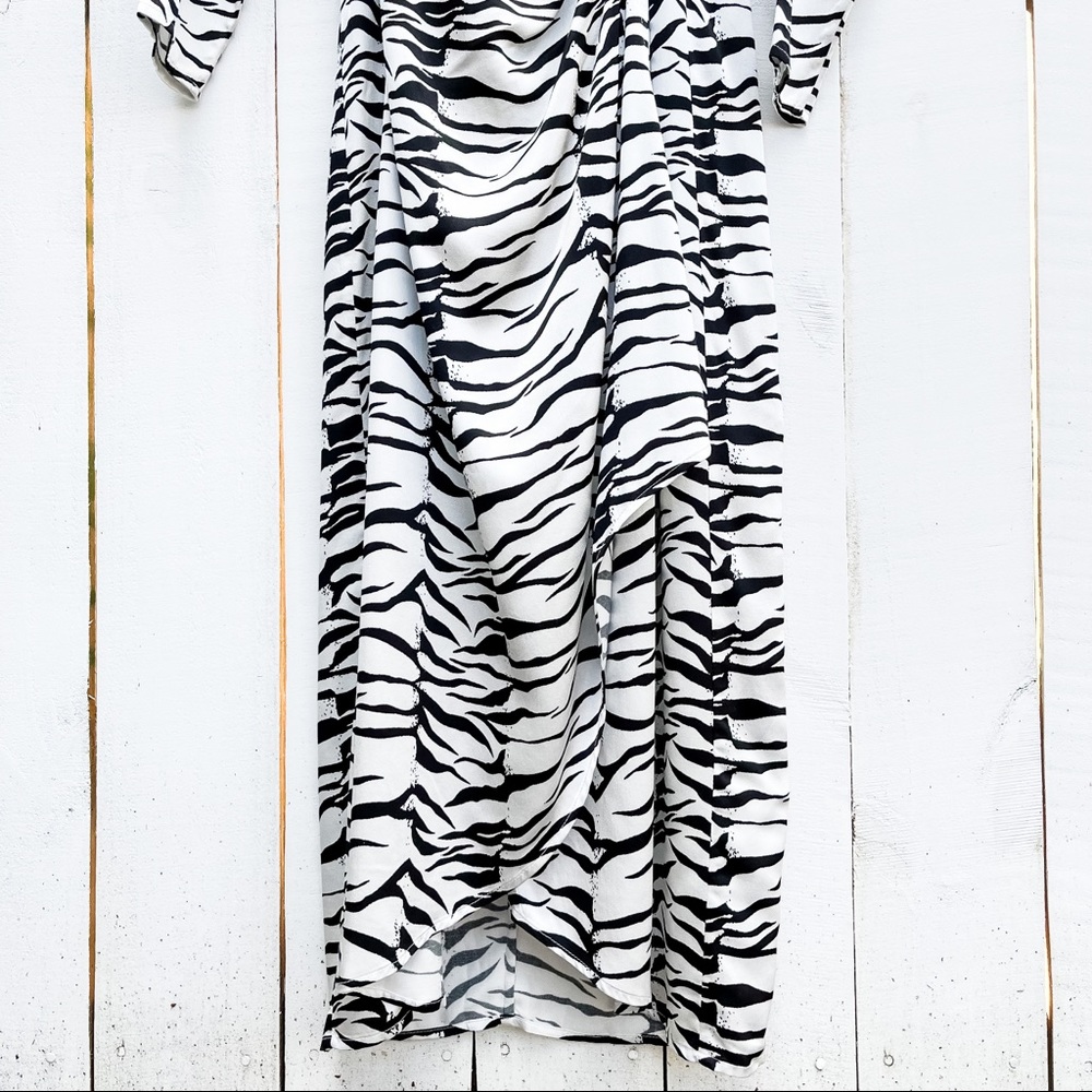 RIXO London Betty Mono Tiger Long Sleeve Wrap Dress Zebra Animal Print Women XS - Picture 8 of 14